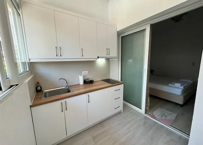 Dadaj Apartments