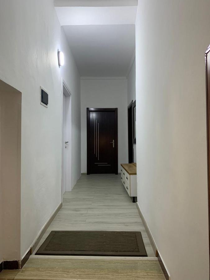 Dadaj Apartamento Sarandë